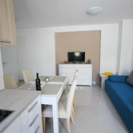 Apartment Gorica 1 A4-1 No-1 By Interhome